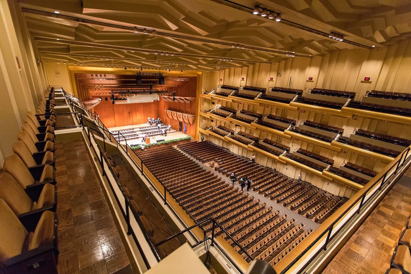 공연장: David Geffen Hall at Lincoln Center, New York