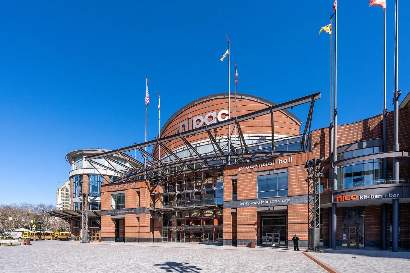 공연장: New Jersey Performing Arts Center - Prudential Hall, Newark