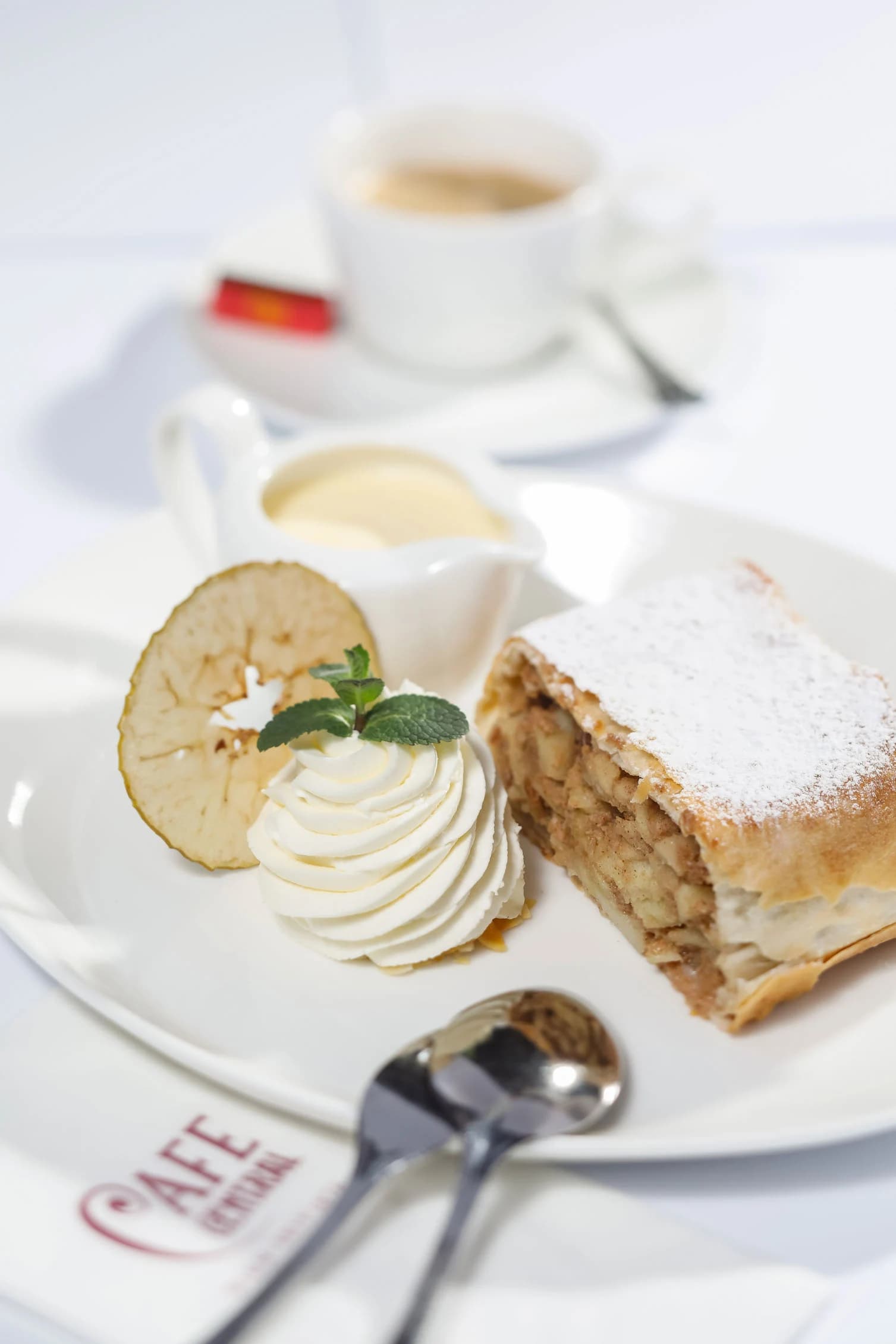 Café Central Apfelstrudel