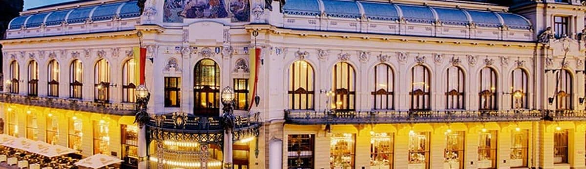 Strauss, Mozart, Dvorak and Opera with Ballet · Municipal House (Obecní dum)